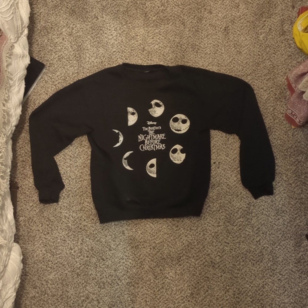 Black Nightmare Before Christmas/Jack skeleington Cru neck